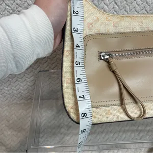 Liz Claiborne Y2K Tan Monogram Straw‎ Texture Preppy Shoulder Bag thumbnail 12