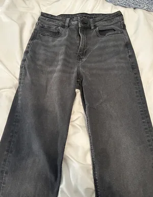 American Eagle Outfitters Straight Jeans thumbnail 1