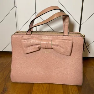Kate Spade Light Pink Leather Bow Zipper Closure Handle Pockets Hand Bag Purse thumbnail 1