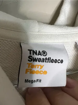TNA Aritzia Sweatfleece Terry Mega Fit White‎ Cropped Raw Hem Hooded Sweatshirt thumbnail 6