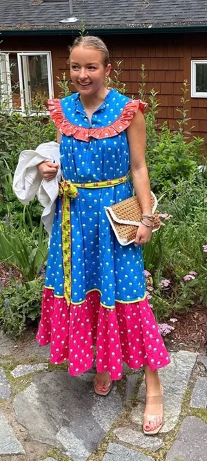 Print Fresh Bouquet‎ of Roses Dress the Part Midi Dress Size Small thumbnail 1