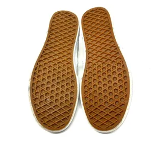 Vans Size 8.5 Sneaker White Pin Dot Leather Slip On Flats Skater‎ Casual Punk thumbnail 8