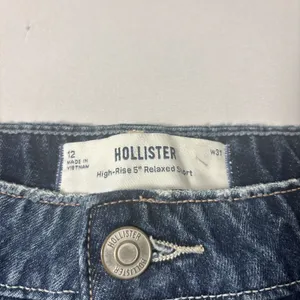 Hollister Women High Rise 5" Relaxed Cut‎ Off Blue Denim Jean Shorts Size 12 W31 thumbnail 2