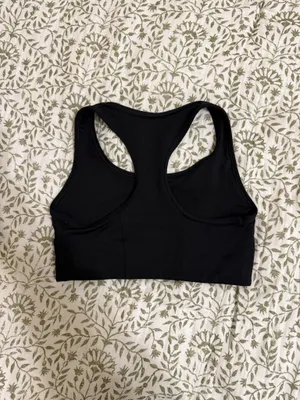 Gymshark SOLD OUT Essential Racerback Sports Bra thumbnail 4