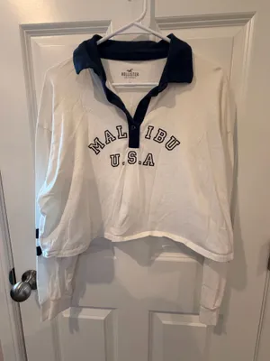 Hollister Co. Malibu White Long Sleeve Crop Top Size Large thumbnail 1