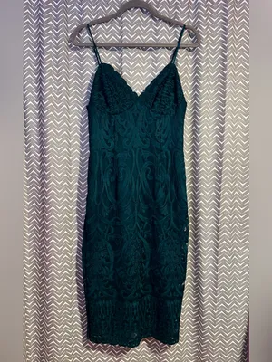 Bardot | Gia Forest Green Lace Bodycon Midi Dress, 8/M thumbnail 3