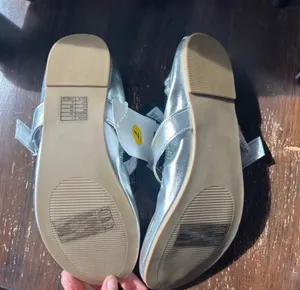 NWT Forever 21 Womens Buckle Shiny Silver Mary Jane Ballet Flats Size 7 thumbnail 3