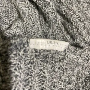 Calvin Klein Jeans Sweater Womens L Gray Marled V Neck Long Sleeve Pullover thumbnail 6