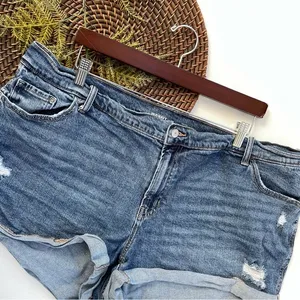 Old Navy Womens Shorts Blue Jean Denim Mid Rise Boyfriend Distress Plus Size 22 thumbnail 2