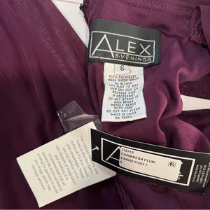 NWT Alex‎ Evenings Plum Purple Beaded Cold Shoulder Chiffon Maxi Dress Size 6 thumbnail 8