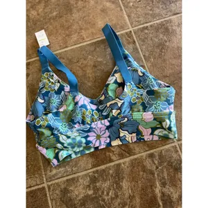 Offline by Aerie Real Me Ballet Back Sports Bra Size Small thumbnail 8