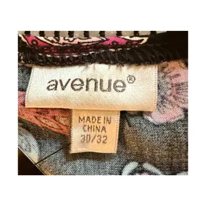 Avenue Top Womens Plus Size 5X Black Floral Boho Bell Sleeve Size 30 / 32 NWT thumbnail 3