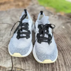 Nike Epic React Flyknit 2 White Black Oreo women Size 8.5 Running Sheos thumbnail 4