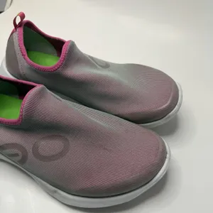 Oofos OOmg Sport Shoe Recovery Slip-On Low Rise Fuschia Sneaker Women's Size 9 thumbnail 5