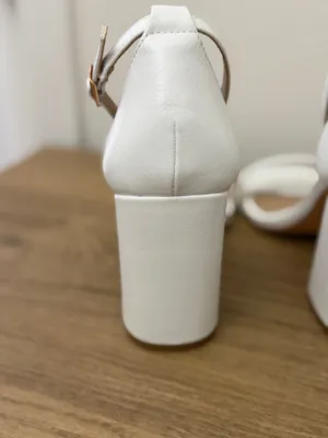 & Other Stories White heels thumbnail 4