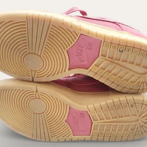 Nike SB Dunk Low Adobe Womens 6.5 Mens 5 Red Gum‎ Skate Shoes DV5429-600 thumbnail 5