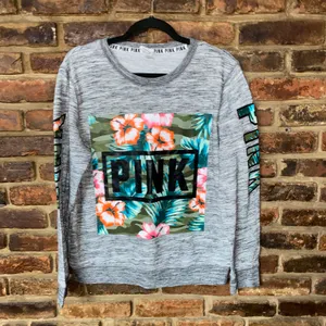 Victoria's Secret PINK Gray Tropical Graphic Lightweight Sweatshirt Size Medium thumbnail 2
