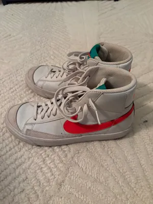 Nike Neon Mid Blazer thumbnail 2
