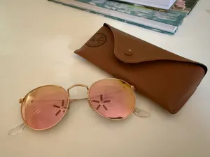 Ray-Ban Sunglasses Round thumbnail 1