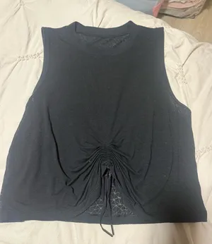 Lululemon tank thumbnail 1