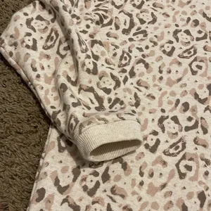 Aerie hoodie--size small-oversized thumbnail 3