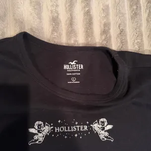 Hollister Womens Black Cherub Angel Graphic‎ Tee Cotton Short Sleeve Shirt L thumbnail 4