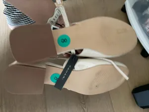 Tahari low heel thumbnail 2