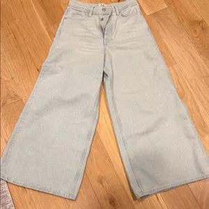 Free People we the free Light Blue‎ extra wide Flare Jeans 26 thumbnail 1