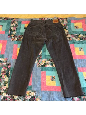 Levi's 501 Woman’s Highrise Straight Crop W30 L26 Button Fly Raw Hem Denim jeans thumbnail 4
