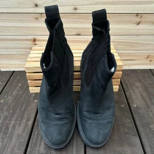 Black Suede Leather Timberland Chelsea Ankle Boots thumbnail 3