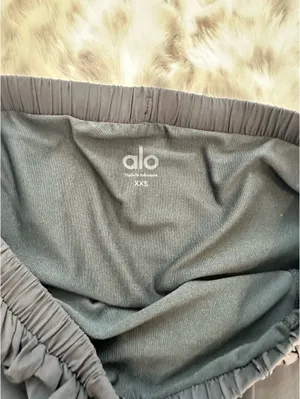 ALO Yoga Black Breezy Tennis Skirt thumbnail 3