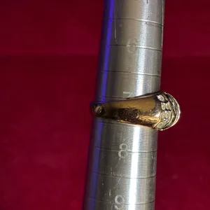 Elegant gold toned and Black Women's Ring size 7.5 thumbnail 3