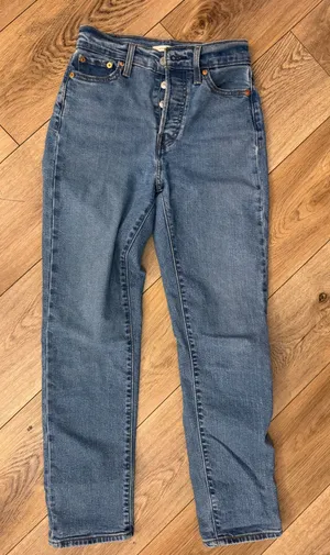 levis straigh leg jeans thumbnail 1