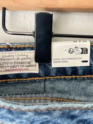 Levi’s low loose jeans NEW 32x32 wide leg thumbnail 11