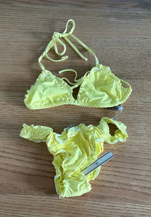 Frankie’s bikinis yellow set thumbnail 1