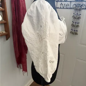Zara Embroidered Puff Sleeve Lace Back Crop Peasant Boho Top Size XS thumbnail 4