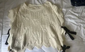 Entro Boutique Cream Sweater with Bows thumbnail 1