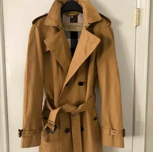 Burberry Trench Coat thumbnail 4