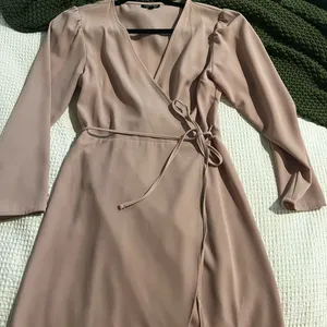 Topshop light pink Long Sleeve Wrap Dress thumbnail 1