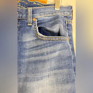 7 For All Mankind the Relaxed Skinny Jeans in Light Blue Wash thumbnail 5