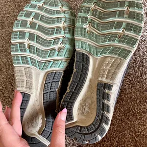 Brooks Running Shoes thumbnail 4