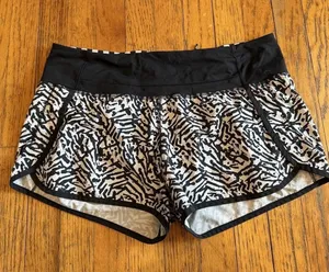 Lululemon Lined Running Shorts Womens 10 Black Print thumbnail 1