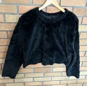 Zara Quilted Faux Fur Fuzzy Cropped Pullover Sweater Top Black Size Medium thumbnail 1