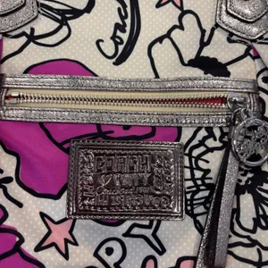 Coach Poppy Floral Graffiti Satin Tote Bag Purse 16306 Excellent Condition Charm thumbnail 4