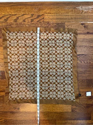Authentic Coach NWT 100% Silk Legacy Signature C Logo Square Scarf OS thumbnail 8