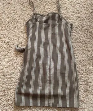 Forever 21 tie front dress thumbnail 3