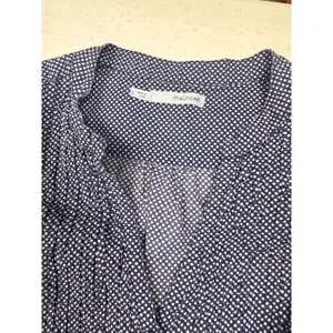 Maurices Navy Blue Polka Dot Sleeveless Tie Front Button Down Blouse Large thumbnail 2