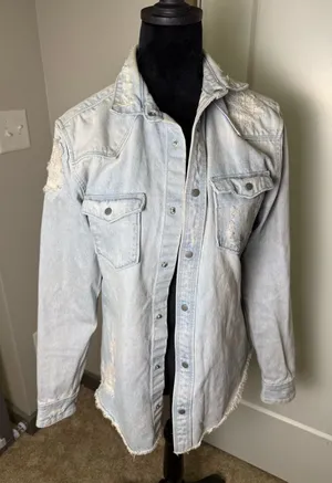 Zara Relaxed Fit‎ Medium Distressed Wash Button Front Jean Denim Jacket Button S thumbnail 1