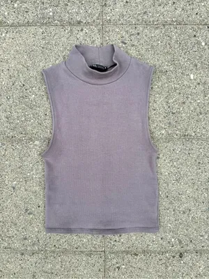 Zara Sleeveless Ribbed Mock-Neck Top • Sz M thumbnail 2