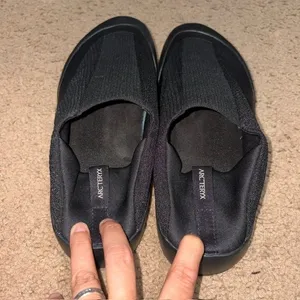 Arc'teryx Kragg Slip On Flexible Knit Vibram Sole Shoes Black 8.5 thumbnail 6